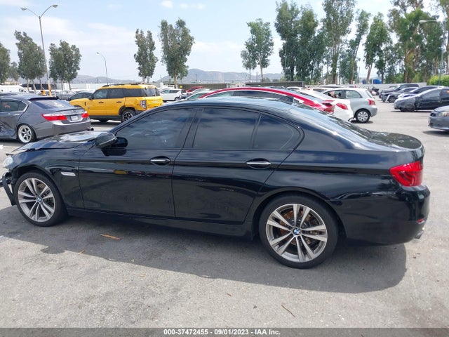 BMW 5 Series 528i 2016 WBA5A5C55GG355056 Image 15
