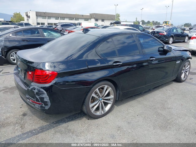 BMW 5 Series 528i 2016 WBA5A5C55GG355056 Image 4