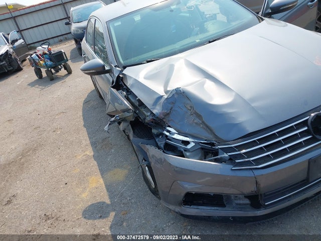 1VWAS7A32GC034463 Volkswagen Passat 1.8t S