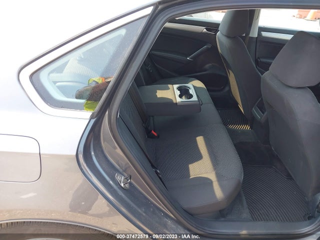 1VWAS7A32GC034463 Volkswagen Passat 1.8t S