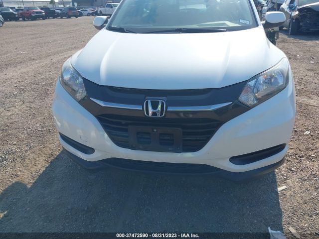 3CZRU5H32JM722800 Honda HR-V LX