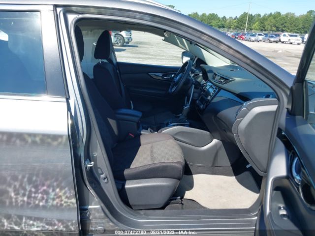 JN1BJ1CRXHW138176 Nissan Rogue Sport Sv