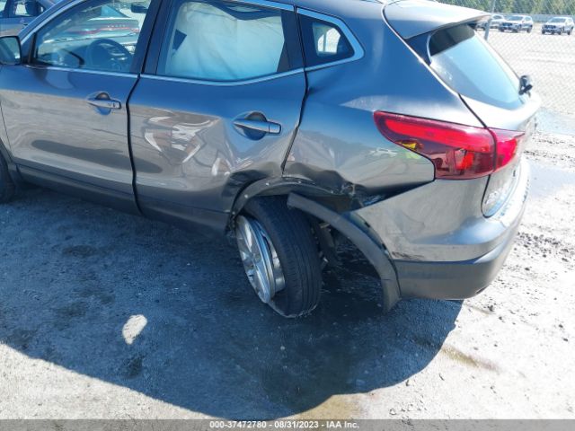 JN1BJ1CRXHW138176 Nissan Rogue Sport Sv