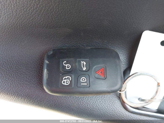 2019 JAGUAR XE SAJAS4FX1KCP52741 Photo 10