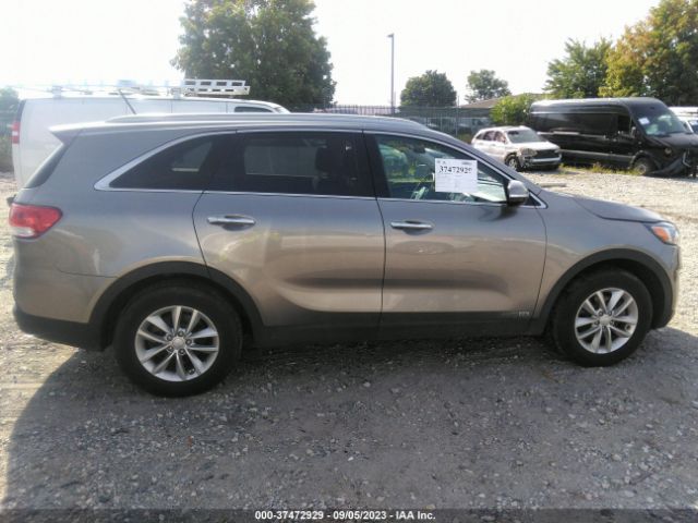 5XYPGDA54HG325204 KIA Sorento Lx V6