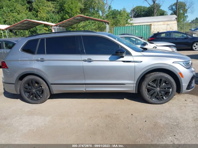 3VV8B7AX8NM153040 Volkswagen Tiguan 2.0t Se R-line Black
