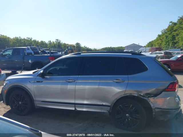 3VV8B7AX8NM153040 Volkswagen Tiguan 2.0t Se R-line Black