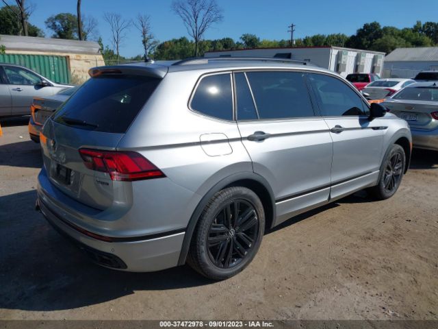 3VV8B7AX8NM153040 Volkswagen Tiguan 2.0t Se R-line Black