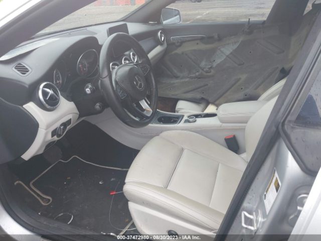 2017 MERCEDES-BENZ CLA WDDSJ4EB1HN458612 Photo 4