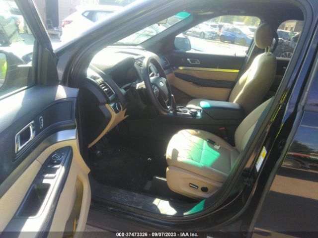1FM5K8B87HGC43868 Ford Explorer Base