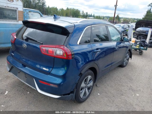 KNDCB3LC4J5157582 KIA NIRO LX