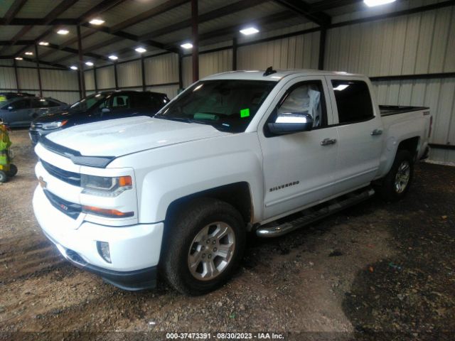 2017 CHEVROLET SILVERADO 1500 3GCUKREC3HG402928 Photo 1