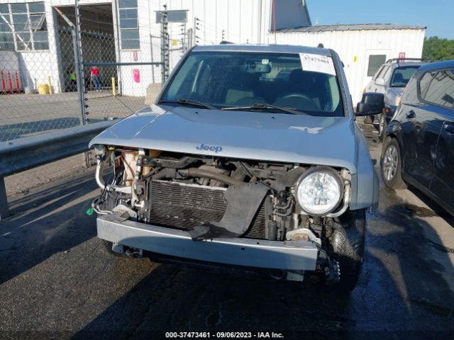 1C4NJPBB0ED502758 Jeep Patriot Sport