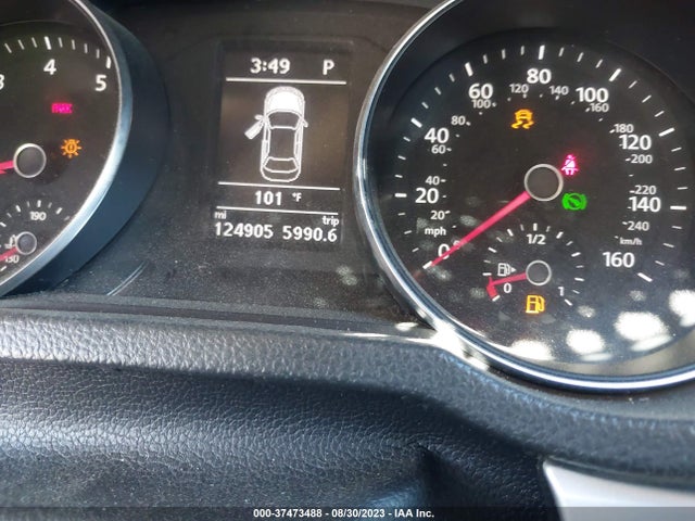 1VWAT7A33GC038986 Volkswagen Passat 1.8t S