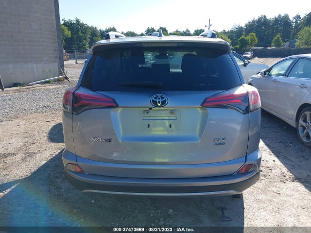 Toyota Rav4 Xle 2018 JTMRFREV2JJ191592 Image 16