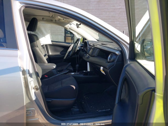 Toyota Rav4 Xle 2018 JTMRFREV2JJ191592 Image 5