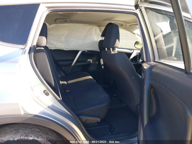 Toyota Rav4 Xle 2018 JTMRFREV2JJ191592 Image 8