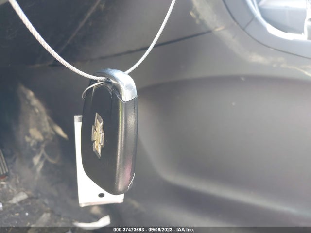 3GNAXKEV8KS560044 Chevrolet EQUINOX LT