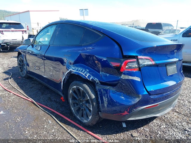 Tesla Model Y Long Range 2023 7SAYGDEE6PF766260 Image 3