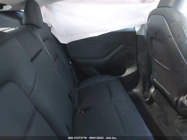 Tesla Model Y Long Range 2023 7SAYGDEE6PF766260 Image 8
