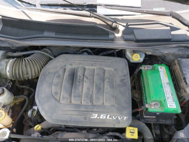 2C4RC1GG8ER194944 Chrysler Town & Country Limited