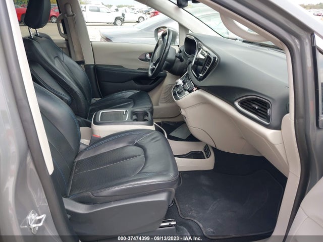 2C4RC1BG2MR597873 Chrysler Pacifica Touring L