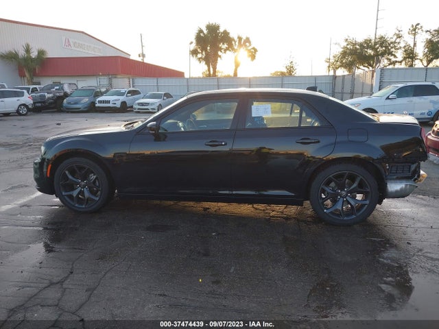 2023 Chrysler 300, VIN: 2C3CCABG7PH577381
