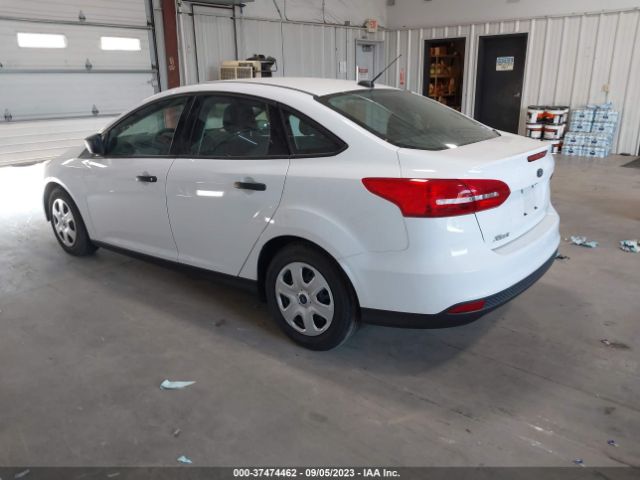 1FADP3E22HL302480 Ford FOCUS S