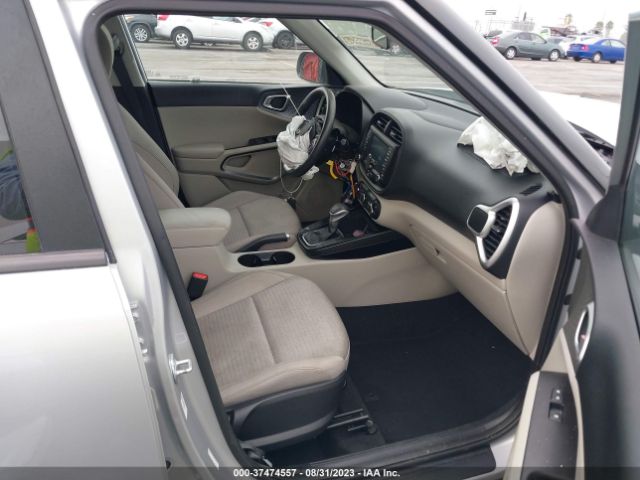 KNDJ23AU8L7015519 KIA SOUL S
