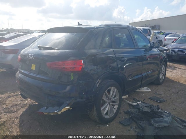 WA1BCCFS0JR001604 Audi Q3 Premium/sport Premium