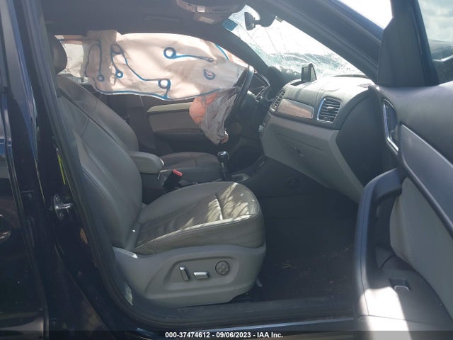 WA1BCCFS0JR001604 Audi Q3 Premium/sport Premium