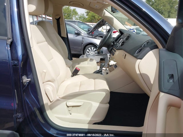 WVGAV7AX1GW577827 Volkswagen TIGUAN S