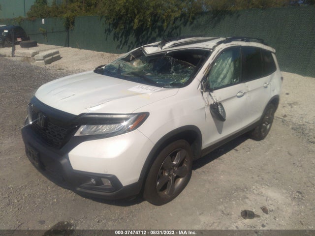 Honda Passport Awd Touring 2021 5FNYF8H95MB034154 Image 2