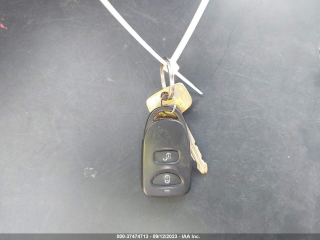 2000 TOYOTA TACOMA VIN: 4TAWM72N7YZ609184