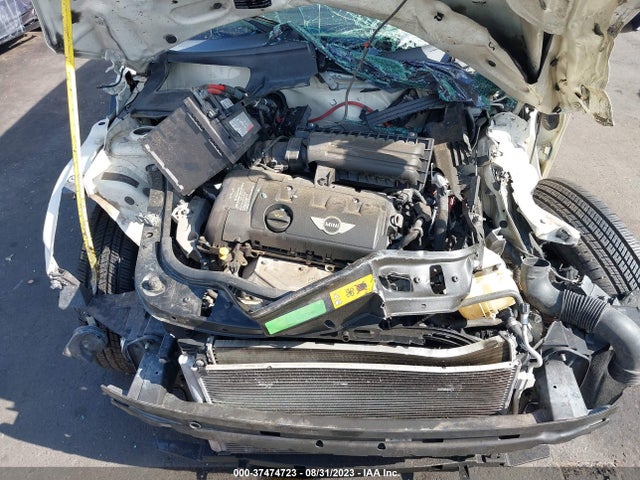 2011 MINI COOPER HARDTOP WMWSU3C5XBT095204 Photo 9