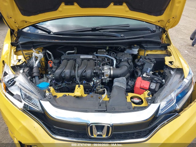 Honda FIT LX 2019 3HGGK5H40KM727153 Image 16