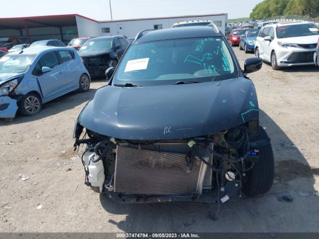 KNMAT2MV5HP527211 Nissan ROGUE SV