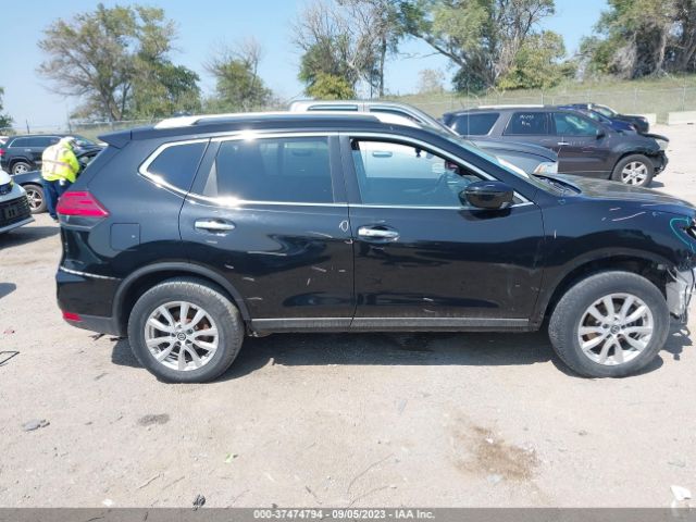 KNMAT2MV5HP527211 Nissan ROGUE SV