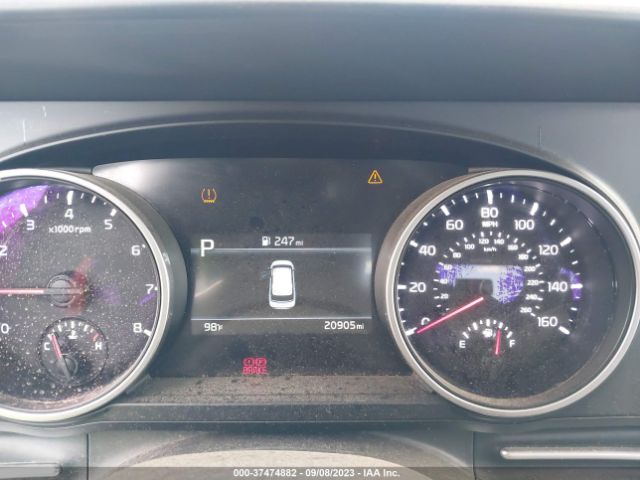 KNDNB4H37N6064112 KIA Carnival Lx