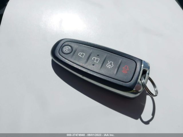 1FMCU9GD5KUB81067 Ford ESCAPE SE