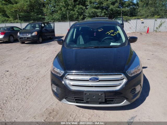 1FMCU9GD5KUB81067 Ford ESCAPE SE
