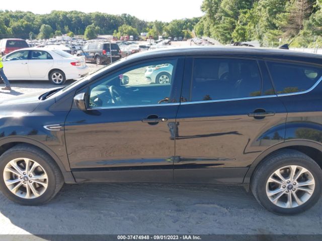 1FMCU9GD5KUB81067 Ford ESCAPE SE
