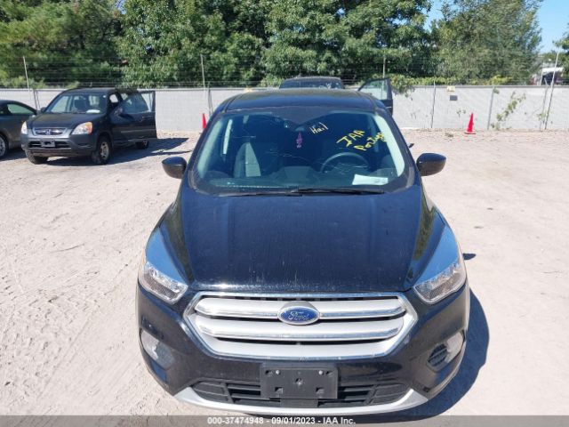 1FMCU9GD5KUB81067 Ford ESCAPE SE