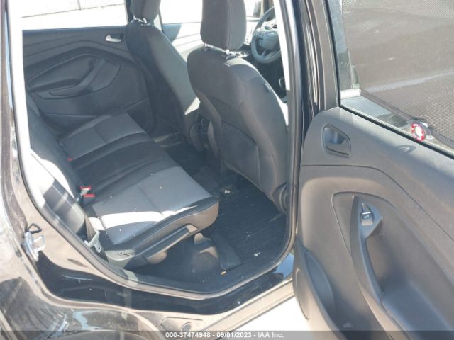 1FMCU9GD5KUB81067 Ford ESCAPE SE