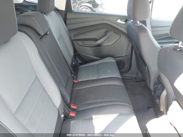 1FMCU9GX3GUC36875 Ford ESCAPE SE