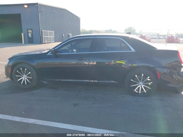 2C3CCAAG1JH250158 Chrysler 300 Touring