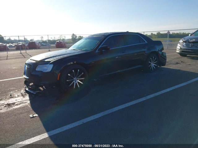 2C3CCAAG1JH250158 Chrysler 300 Touring