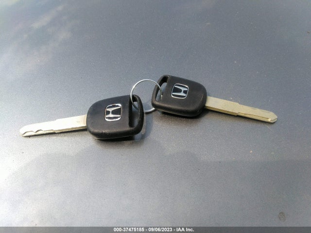 2005 HONDA CIVIC SDN LX VIN: 2HGES16555H595683