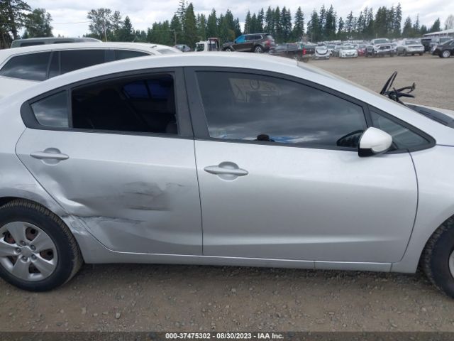 3KPFK4A79JE193264 KIA FORTE LX