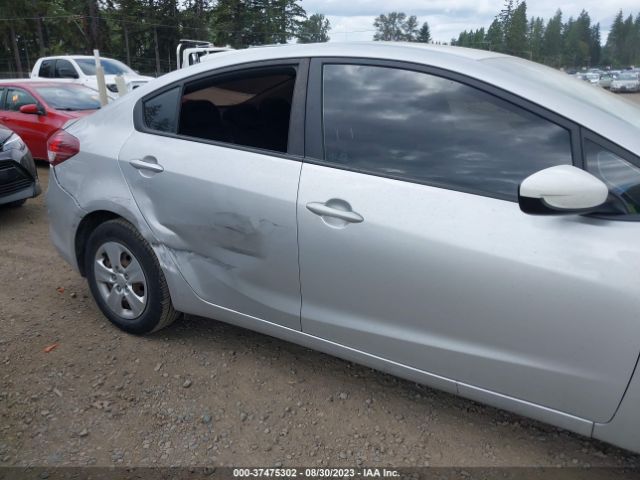 3KPFK4A79JE193264 KIA FORTE LX
